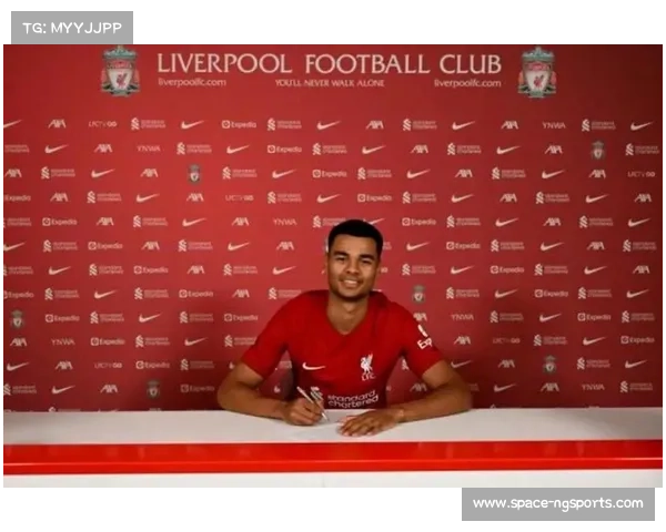 终场前利物浦快速传球反击，加克波冷静推射奠定胜局